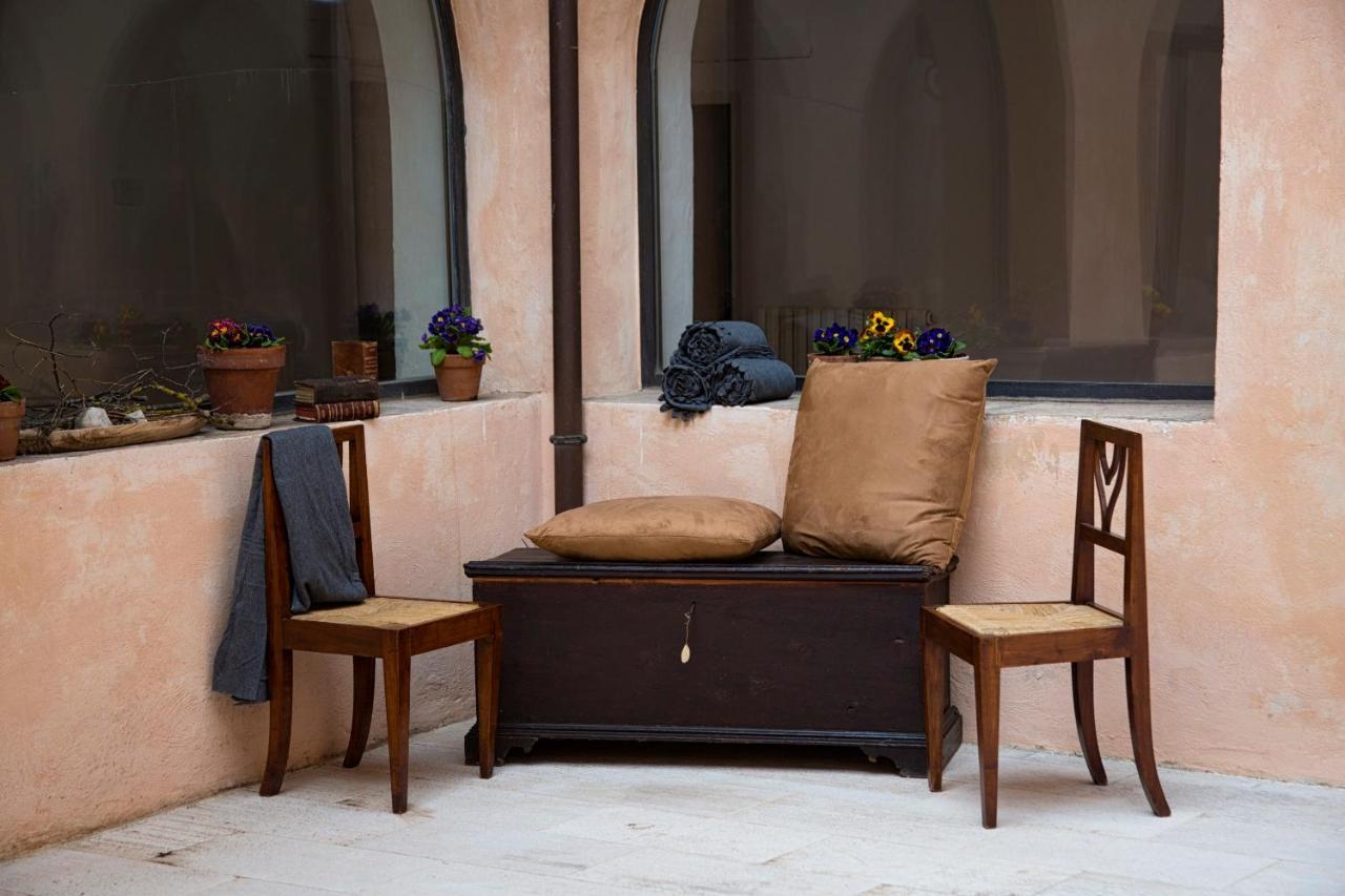 Hotel Convento San Bernardino à Montefranco Extérieur photo